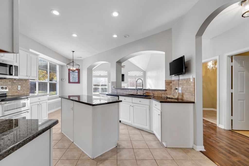 17828 Mary Margaret Street, Dallas, TX 75287 — photo 5