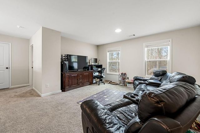 44 Fox Creek Drive, Braselton, GA 30517