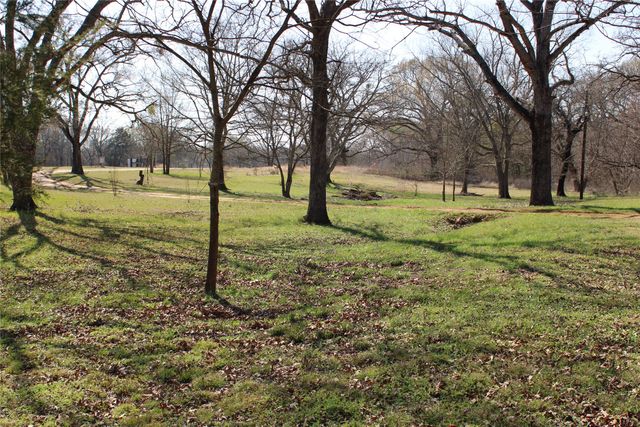 10000 ST HWY 31, Malakoff, TX 75148