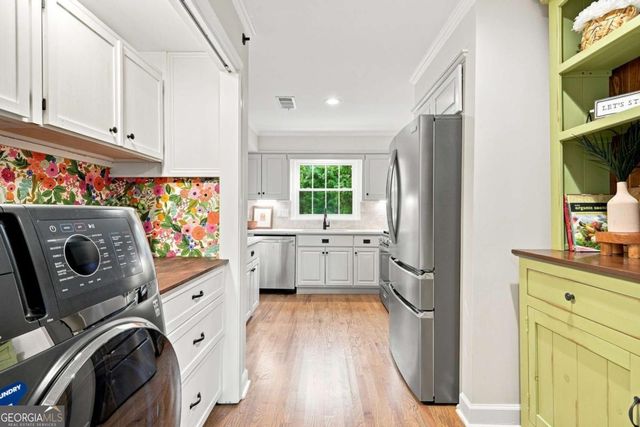 423 Jefferson Circle, Atlanta, GA 30328