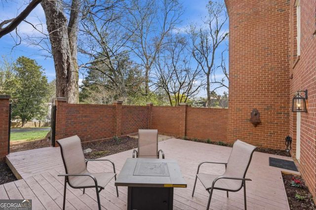 423 Jefferson Circle, Atlanta, GA 30328