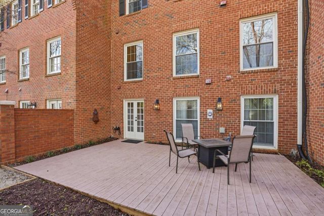 423 Jefferson Circle, Atlanta, GA 30328