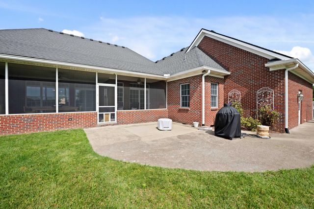 501 Hawthorne Drive, Nicholasville, KY 40356