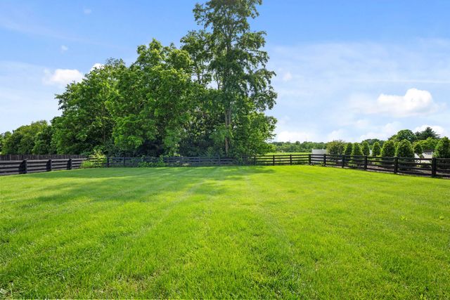 501 Hawthorne Drive, Nicholasville, KY 40356