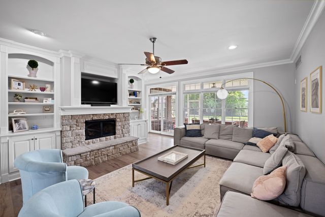 501 Hawthorne Drive, Nicholasville, KY 40356