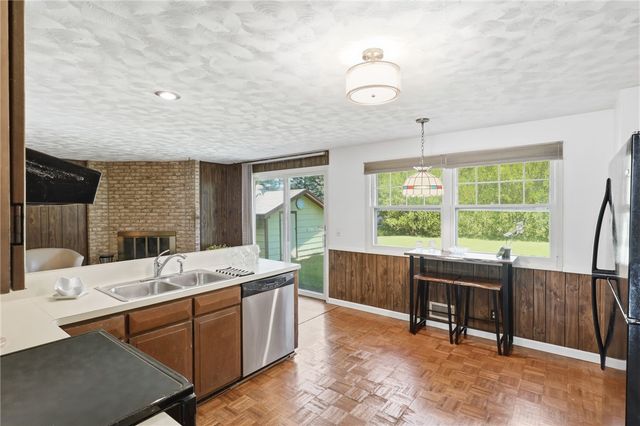40 Harper Drive, Pittsford, NY 14534
