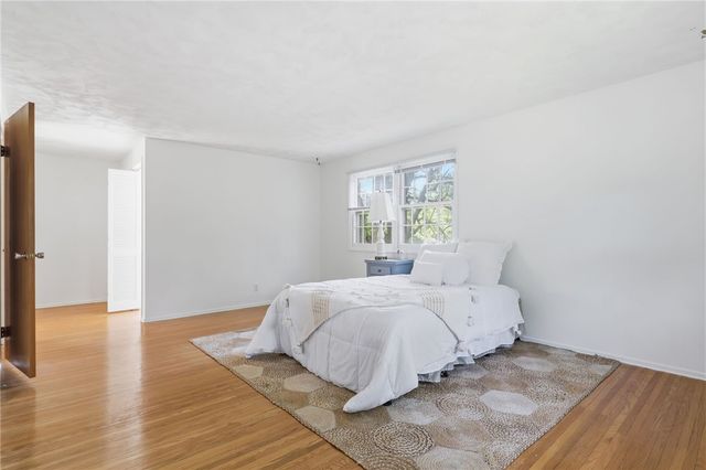 40 Harper Drive, Pittsford, NY 14534