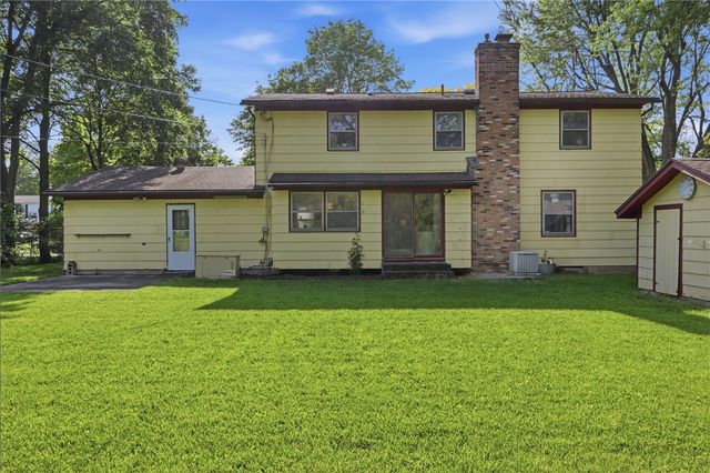 40 Harper Drive, Pittsford, NY 14534