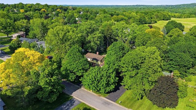 40 Harper Drive, Pittsford, NY 14534