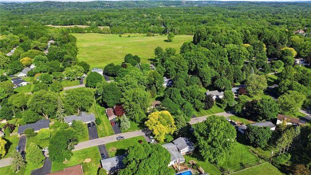 40 Harper Drive, Pittsford, NY 14534