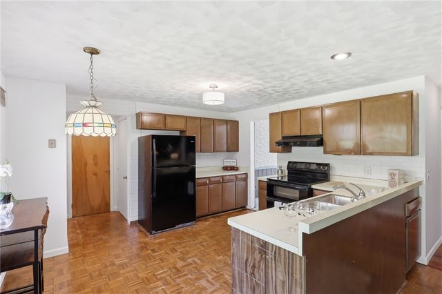 40 Harper Drive, Pittsford, NY 14534