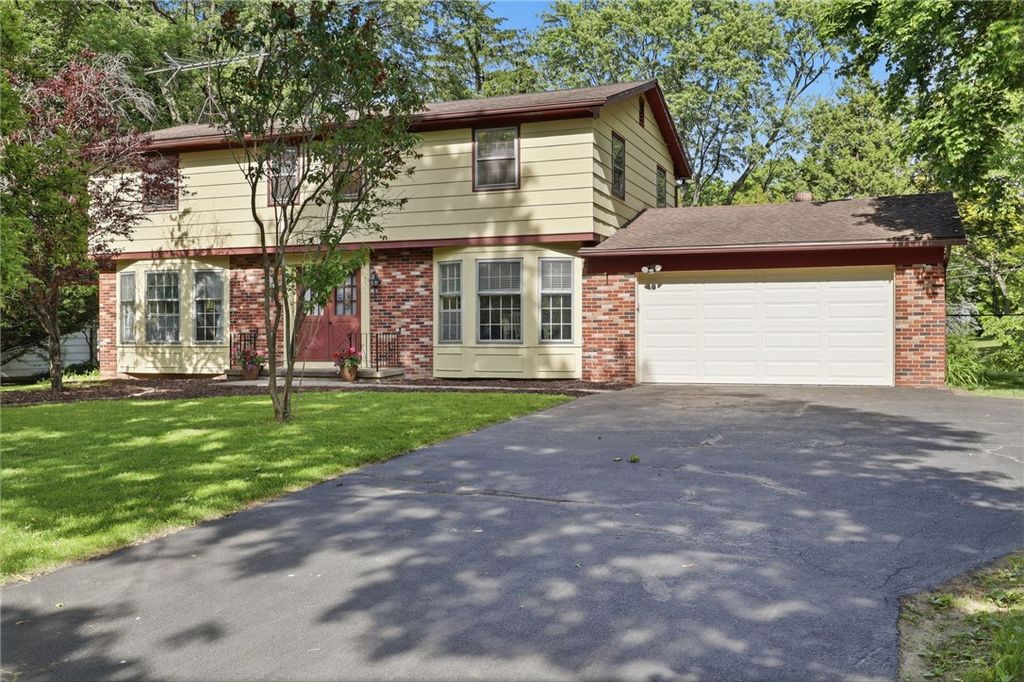 40 Harper Drive, Pittsford, NY 14534