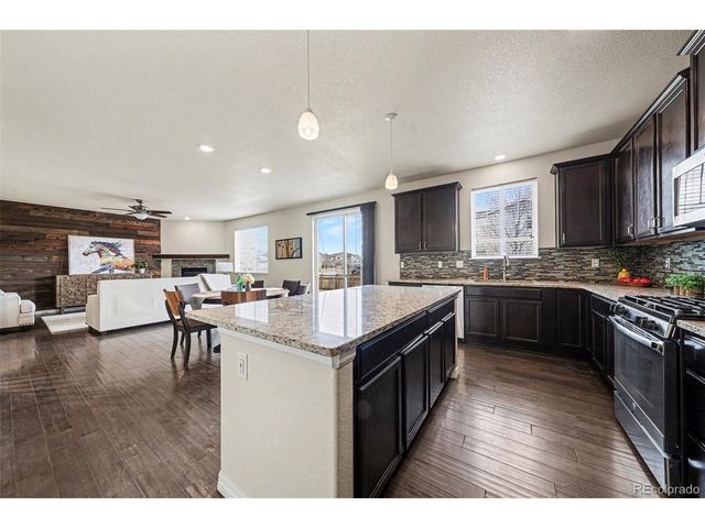 6061 Miners Peak Cir, Frederick, CO 80516