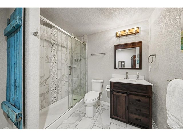 6061 Miners Peak Cir, Frederick, CO 80516