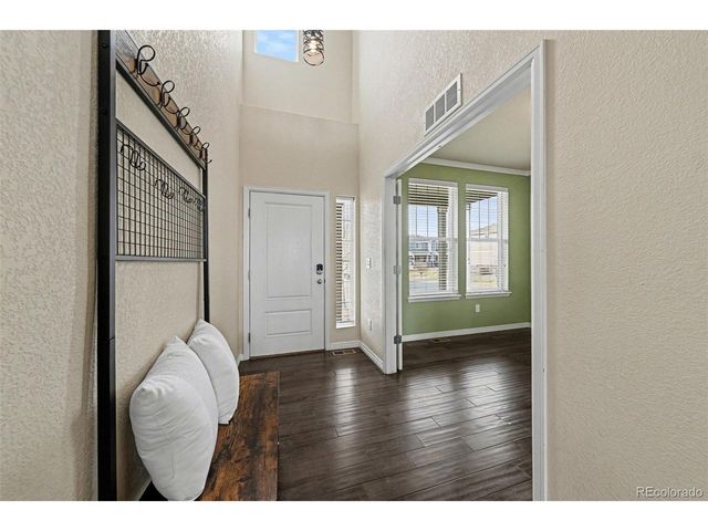 6061 Miners Peak Cir, Frederick, CO 80516