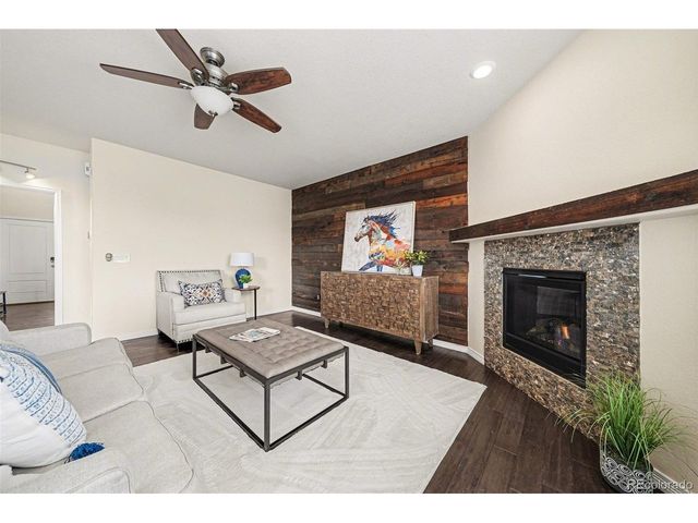 6061 Miners Peak Cir, Frederick, CO 80516