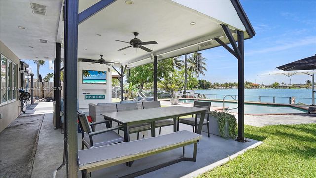 6220 W 10th Avenue, Hialeah, FL 33012