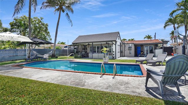 6220 W 10th Avenue, Hialeah, FL 33012