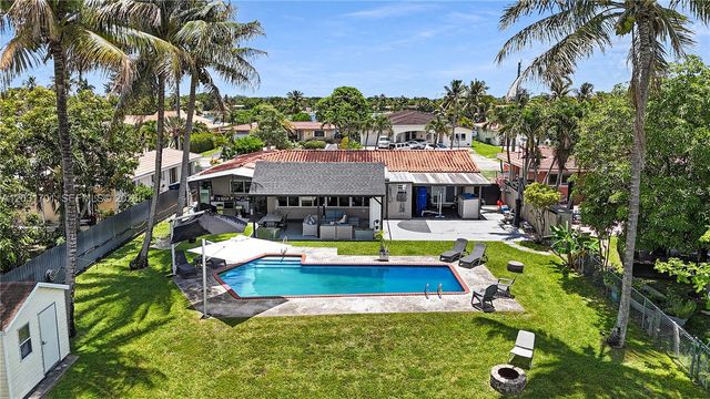 6220 W 10th Avenue, Hialeah, FL 33012