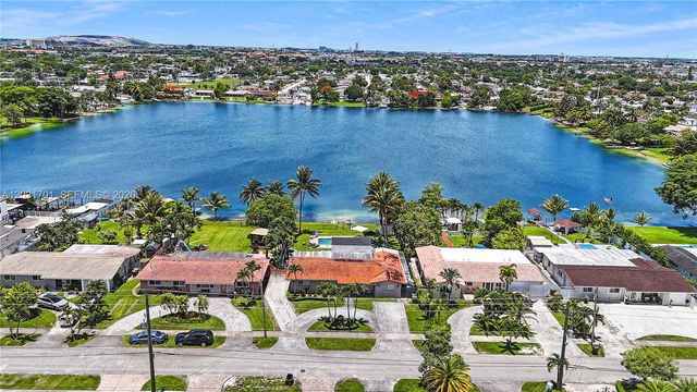6220 W 10th Avenue, Hialeah, FL 33012