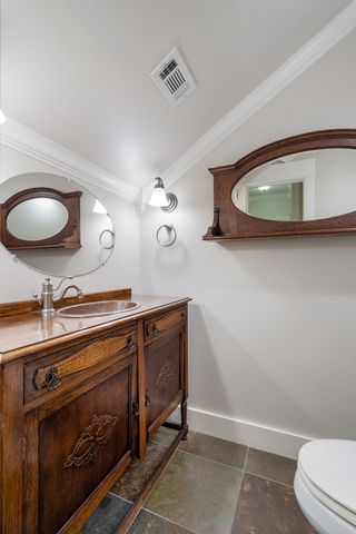 119 College Street, Farmersville, TX 75442