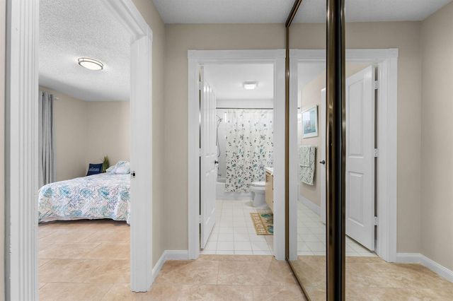 1559 SW Waterfall Boulevard, Palm City, FL 34990