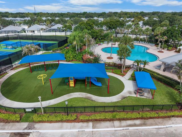 1559 SW Waterfall Boulevard, Palm City, FL 34990