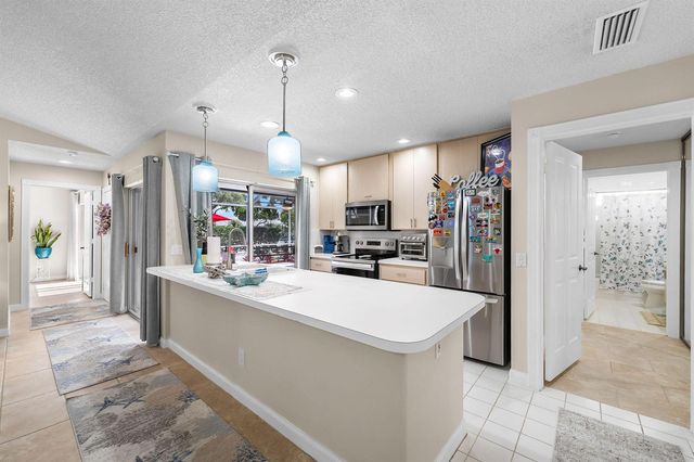 1559 SW Waterfall Boulevard, Palm City, FL 34990