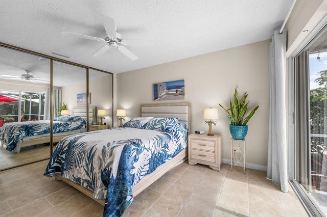 1559 SW Waterfall Boulevard, Palm City, FL 34990