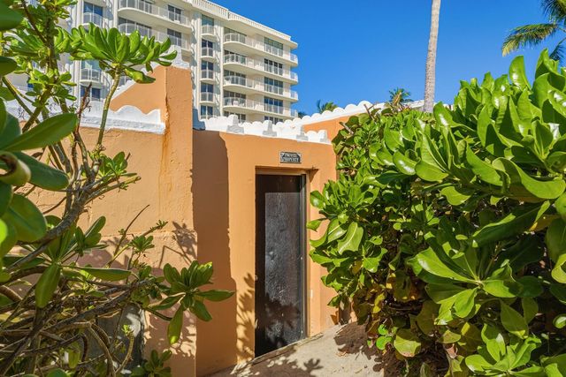 100 Worth Avenue 308, Palm Beach, FL 33480