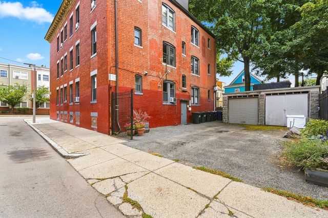 32-34 Ditson St 2, Boston, MA 02122