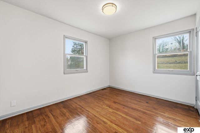 6325 Ruggles Street, Omaha, NE 68104