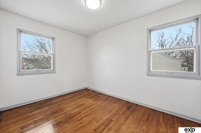 6325 Ruggles Street, Omaha, NE 68104