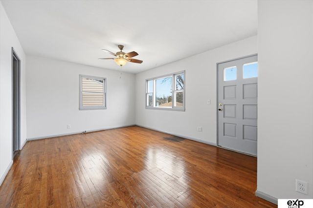 6325 Ruggles Street, Omaha, NE 68104