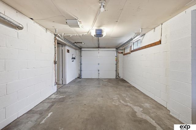 6325 Ruggles Street, Omaha, NE 68104