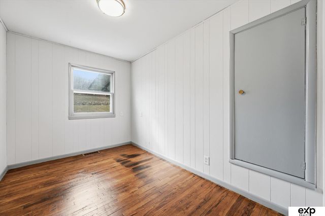 6325 Ruggles Street, Omaha, NE 68104