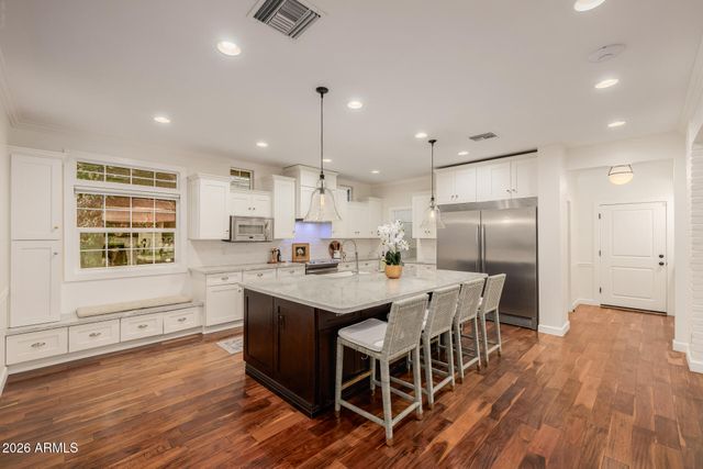 4021 E GLENROSA Avenue, Phoenix, AZ 85018