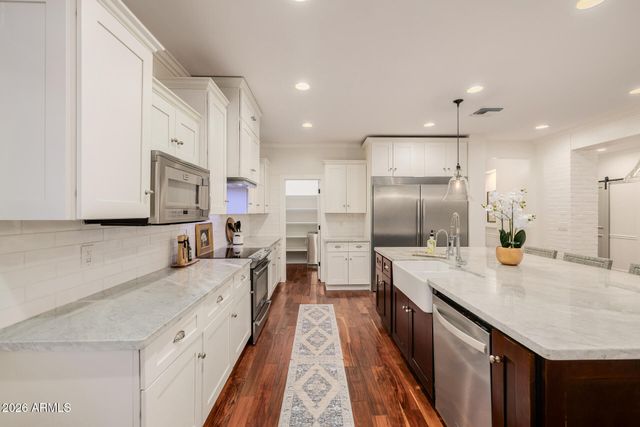 4021 E GLENROSA Avenue, Phoenix, AZ 85018