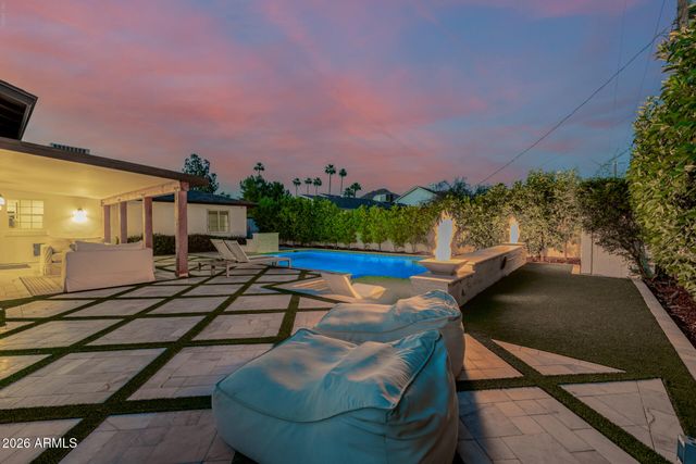 4021 E GLENROSA Avenue, Phoenix, AZ 85018