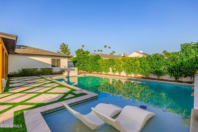 4021 E GLENROSA Avenue, Phoenix, AZ 85018