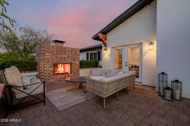 4021 E GLENROSA Avenue, Phoenix, AZ 85018