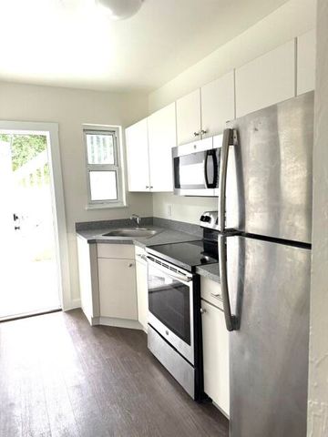 715 2nd Avenue S 1, Lake Worth Beach, FL 33460