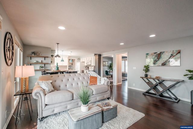 5275 Parker Ct S, Salem, OR 97306