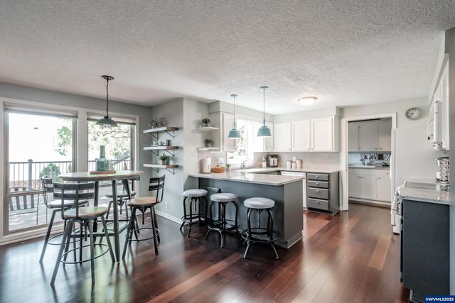 5275 Parker Ct S, Salem, OR 97306