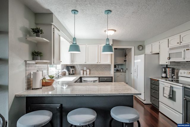 5275 Parker Ct S, Salem, OR 97306