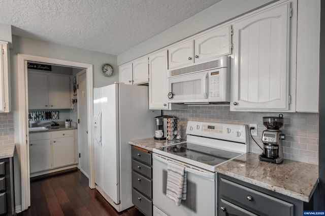 5275 Parker Ct S, Salem, OR 97306