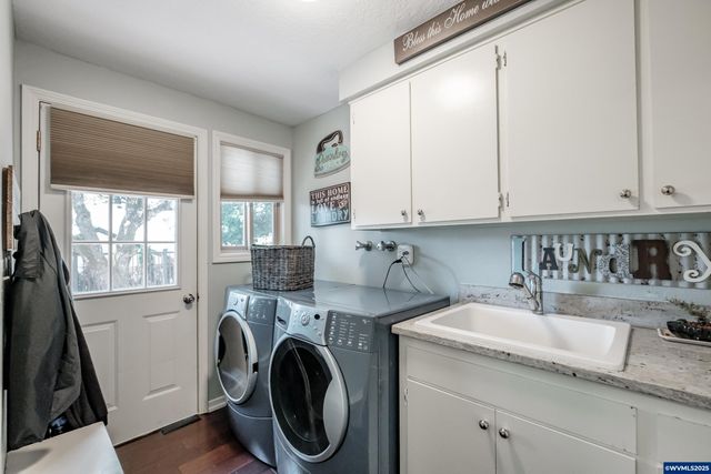 5275 Parker Ct S, Salem, OR 97306