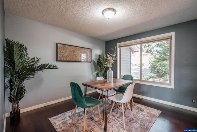 5275 Parker Ct S, Salem, OR 97306