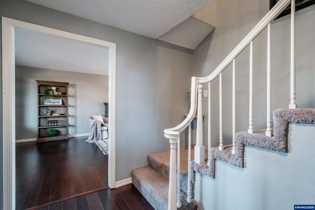 5275 Parker Ct S, Salem, OR 97306