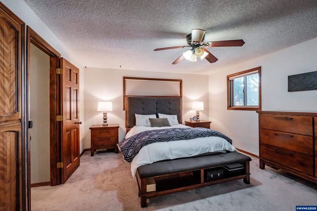 5275 Parker Ct S, Salem, OR 97306